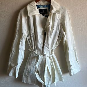 Classic London Fog trench coat. Cute and like new.
